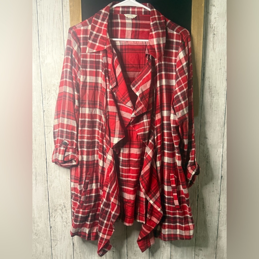 Gap Women’s M/L Red/White Flannel Ruffled Long Cardigan with Pockets